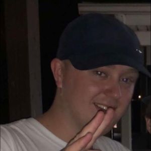 Meet your Posher, Logan